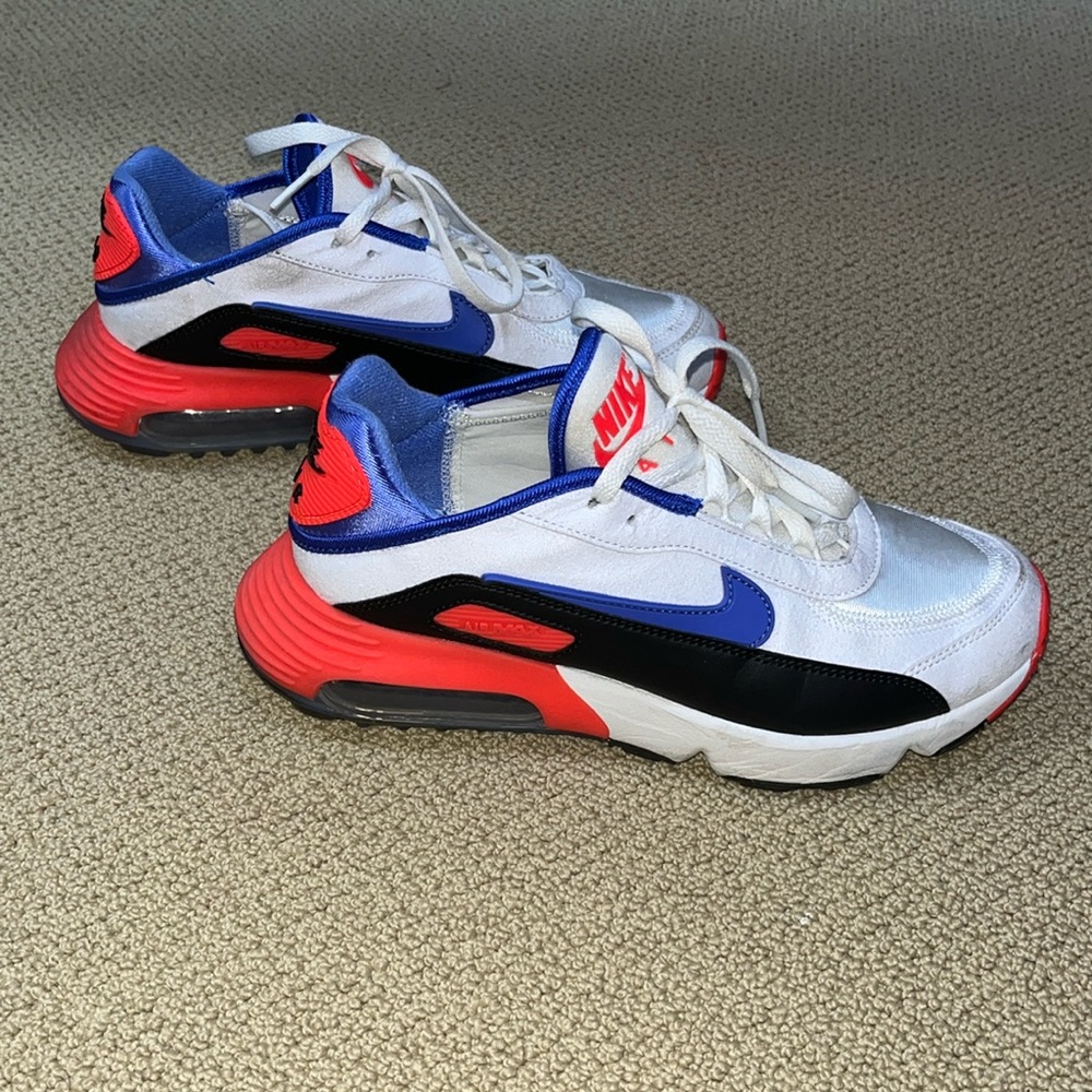Nike Air Max 2090 EOI (Kids 6, Women’s 8)